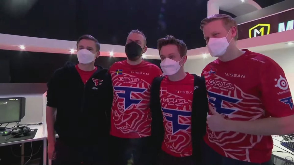 Pubg Esports Japan Pgi S 21 Survival Tournament Day1 Group D Match3 3試合目もsoniqs がドン勝し 準決勝へ駒を進めました 配信はこちら T Co Tfoffyuoug T Co Vtde223lf1 T Co Aqyiinm2ud T Co 8wjw5ivatf