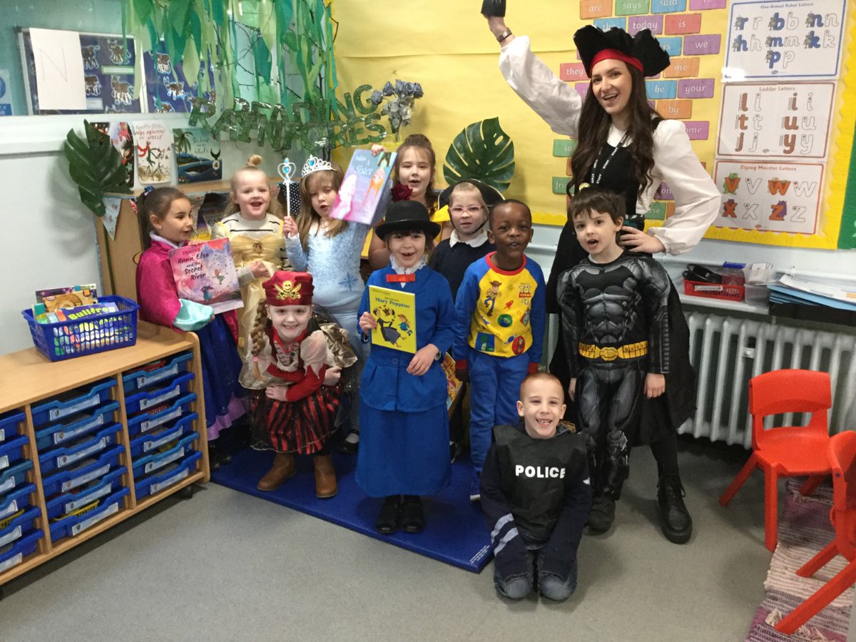 How was your #WorldBookDay? Here are some year 1 children who dressed up yesterday. Can you tell who the characters are?  Have you read any books that they are in? Did you dress up on #WorldBookDay2021? You can send a photo to school if you'd like and we'll show your teacher :-)