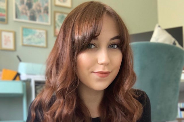 Here's a positive story for Friday by @lizziefday - a Chesterfield business owner has launched a successful online stationery store after she was placed on furlough

derbyshiretimes.co.uk/news/people/ch…