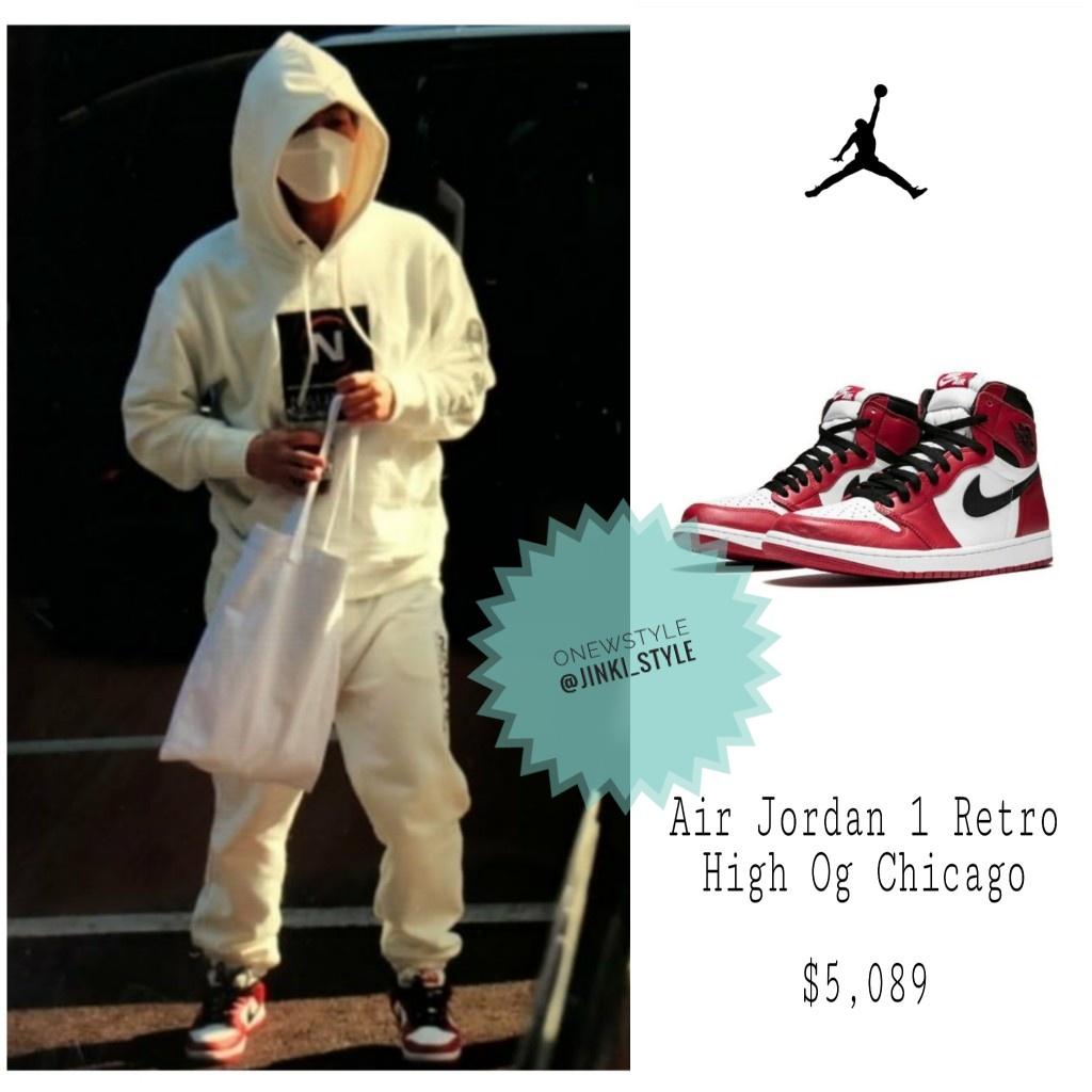 mrs_lee57's tweet photo. #Onew 050321 - Arrived at music bank.
.
Cr. PPF
#온유 #샤이니 #Leejinki
#Key #Jonghyun #Minho #Taemin #Shinee #Nike #Jordan #kingofkpop #onewstyle #JinkiStyle #shineestyle #kstyle #idolstyle #shawols https://t.co/K1yVd4dvkI