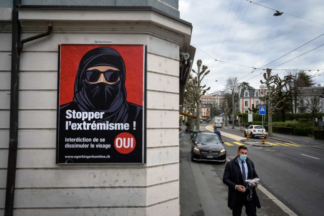 Socio_Sphere's tweet photo. There is a Swiss referendum on the 7th of March. The Burqua is on trial. See article for more information. What are your opinions? #burquaban #islamaphobia #RacismIsNotAnOpinion #racism #feminism #WomensRightsAreHumanRights #WomensRights 

https://t.co/pHJekko3dN https://t.co/lHcBI5pk0R