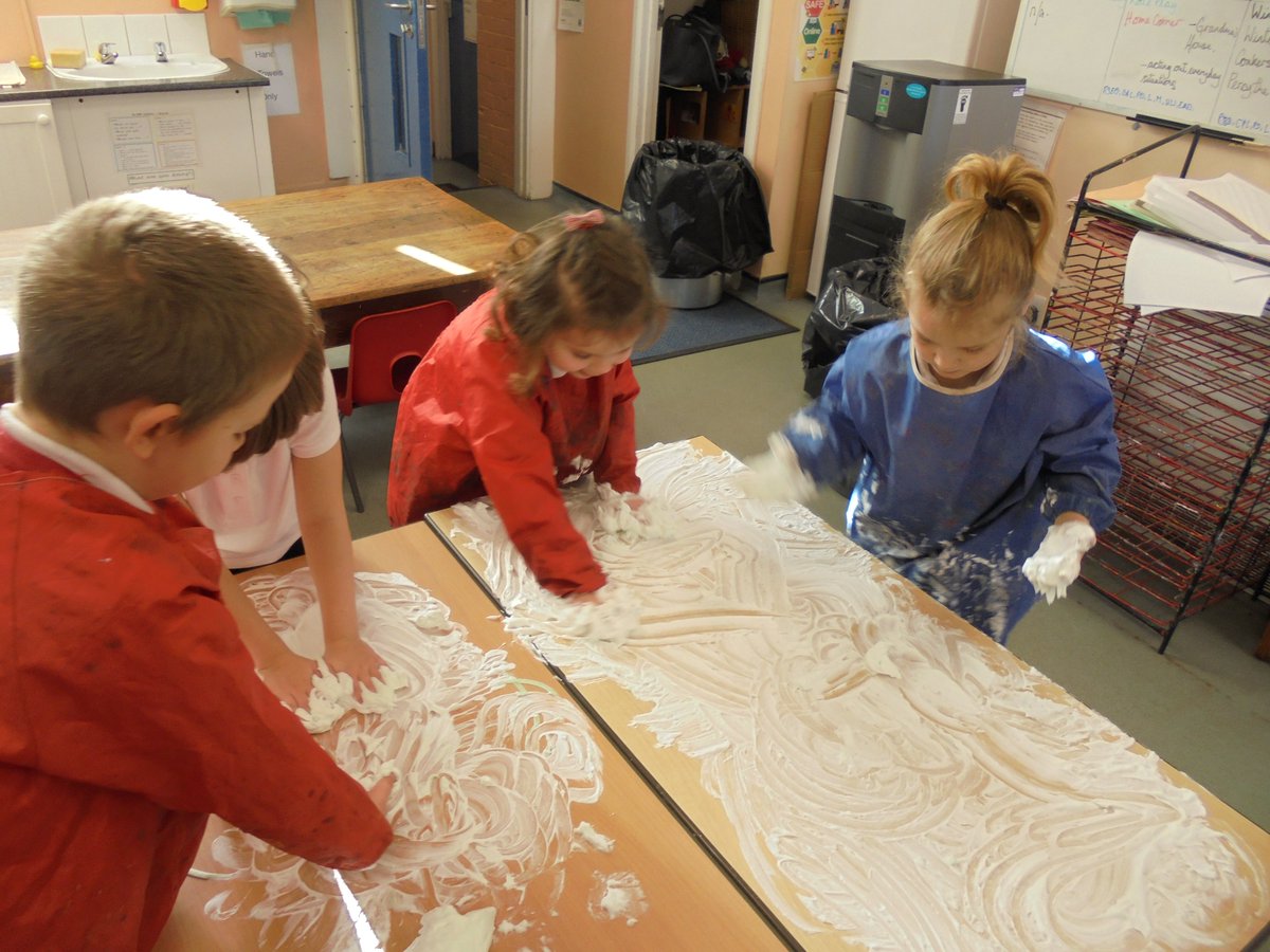 Foundation Class have had great fun with cornflour gloop! Have a great weekend everyone!