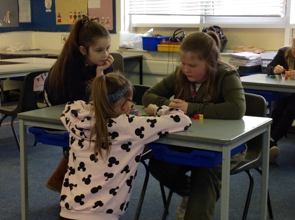 MissRussellCV's tweet photo. Problem solving in school today. We will not let it beat us! 😬@MissCCanalView @MissWakefieldCV https://t.co/mCzFMr2tqo