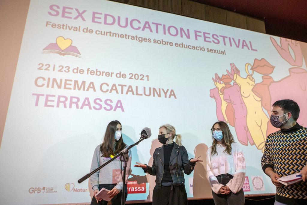 📽️CINEMA | Els premis de la primera edició del @SexEducationF reivindiquen el feminisme. Assistim a l'acte de lliurament al #CinemaCatalunya

▶️Vídeo a terrassadigital.cat/els-premis-de-… #Terrassa #SexEducationFilmFestival #culturatrs

📲Disponible també a Instagram