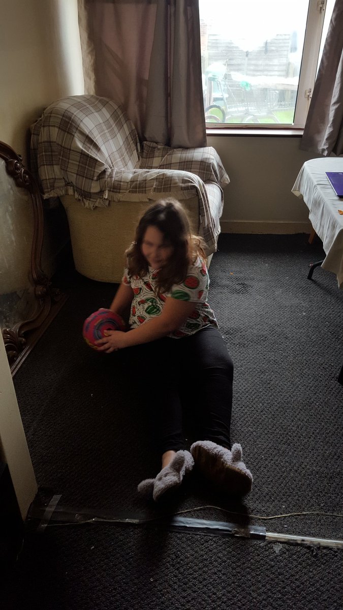 lynette26's tweet photo. @HighwoodPrimPE @HighwoodPrim4A  Last PE from home. 😁 We did our best, sweat blood and tears come to mind🤣. Jamie didn't give up and enjoyed taking part. So we are signing off from remote learning. Thank you #Teamhighwood 💙♥️😁 https://t.co/08eoF4Qs7n