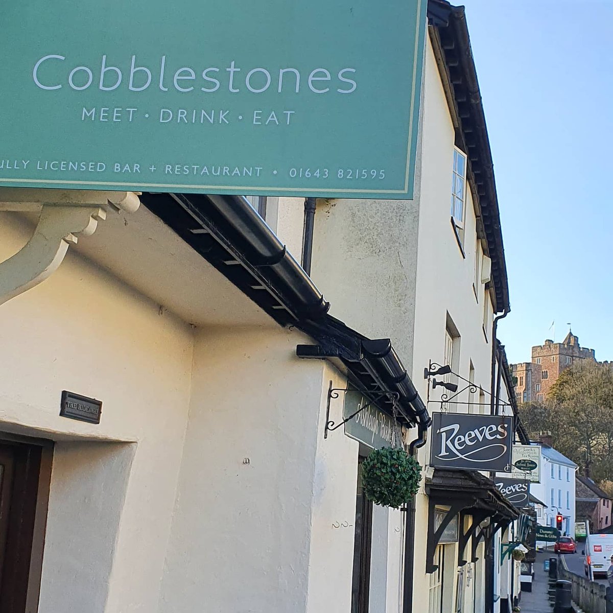 Dunster_Info's tweet image. Blue and part cloudy sky however still chilly on my walk this morning...
#dunster #dunstervillage #somerset