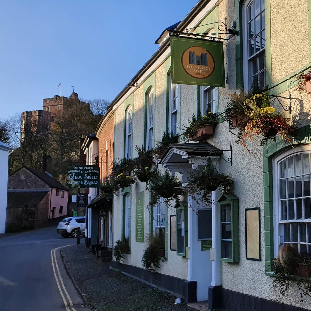 Dunster_Info's tweet image. Blue and part cloudy sky however still chilly on my walk this morning...
#dunster #dunstervillage #somerset