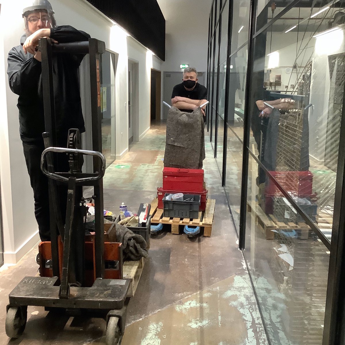 Printmaking Bath Spa (@printworkshops) on Twitter photo Giles and Thea on their way home after a day spent servicing all our presses, ready for use next week! <a href="/artdesignbsu/">artdesignbsu (Adele)</a> @amr_logan_press Giles and Thea on their way home after a day spent servicing all our presses, ready for use next week! <a href="/artdesignbsu/">artdesignbsu (Adele)</a> @amr_logan_press