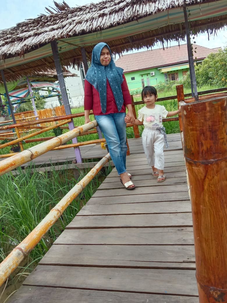 anytalively's tweet photo. Suka melihat ini bisa samaan gaya sama mmah nya 😘 sehat slalu kesayangan, tmbah pintar, sholehah aamiin 🤲🏻 https://t.co/Vtl1Mo1m0M