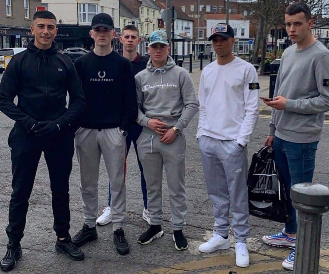 JUST GAY FANS 👫 social media on Twitter: "Which one u like ? 😊 #chav #