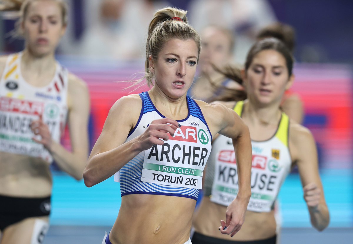 AW on Twitter: "Holly Archer: "I felt really strong after 800m. I've never  felt like this before in my running. So I'm going to give it all tomorrow  (in the 1500m final)