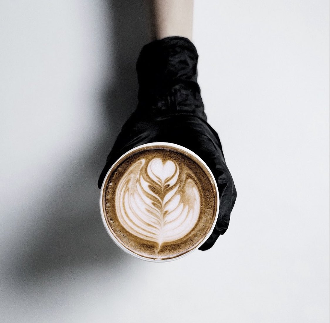 وكالعادة ما يحلى الويكند إلا مع قهوة لذيذة من #مونرو ✨☕️