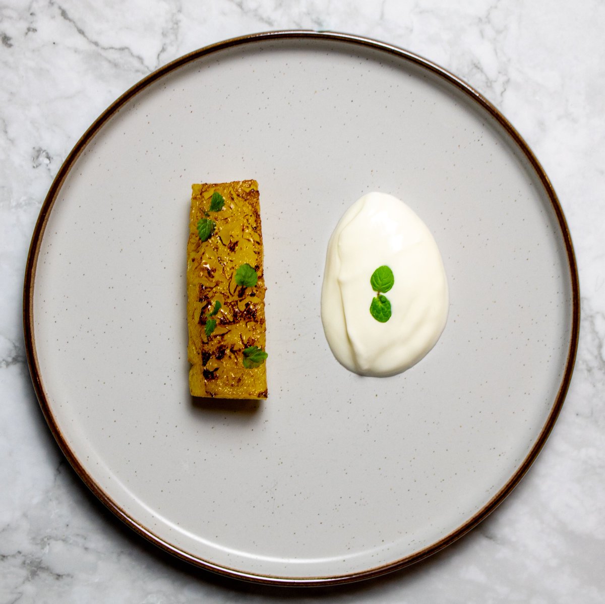 Dessert made healthy – lemon balm and roasted pineapple!

#food #health #wellness #recipes #ingredients #london #shoplocal #verticalfarming #sustainability