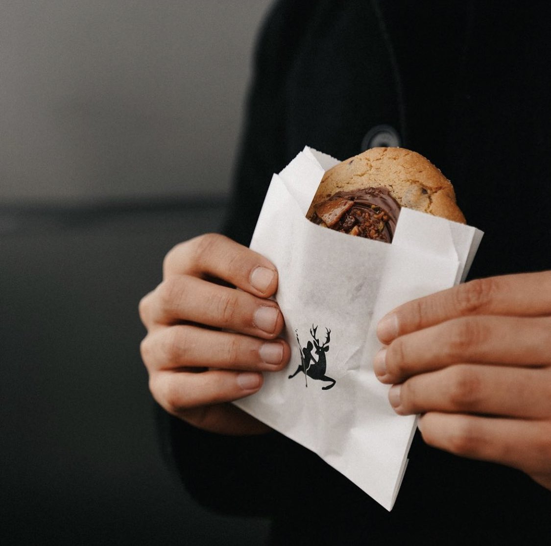 جرب تذوق القهوة مع كوكـــيز النــوتيلا هش وطري! 🍪😋✨