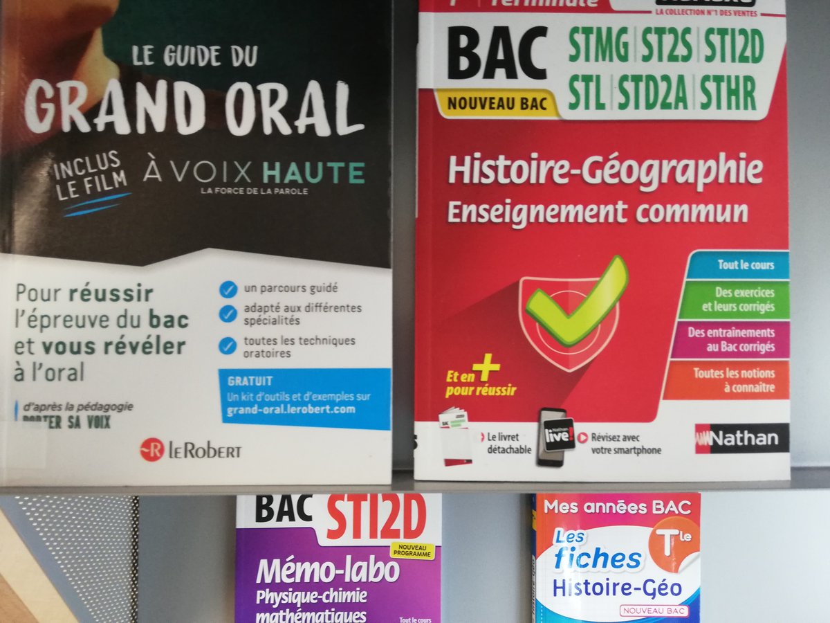 CdiCite's tweet photo. Des nouveautés au CDI!
Nombreux Romans, BD
Les aides et fiches pour le BAC
Guides pour l'orientation https://t.co/jHWPereJGU