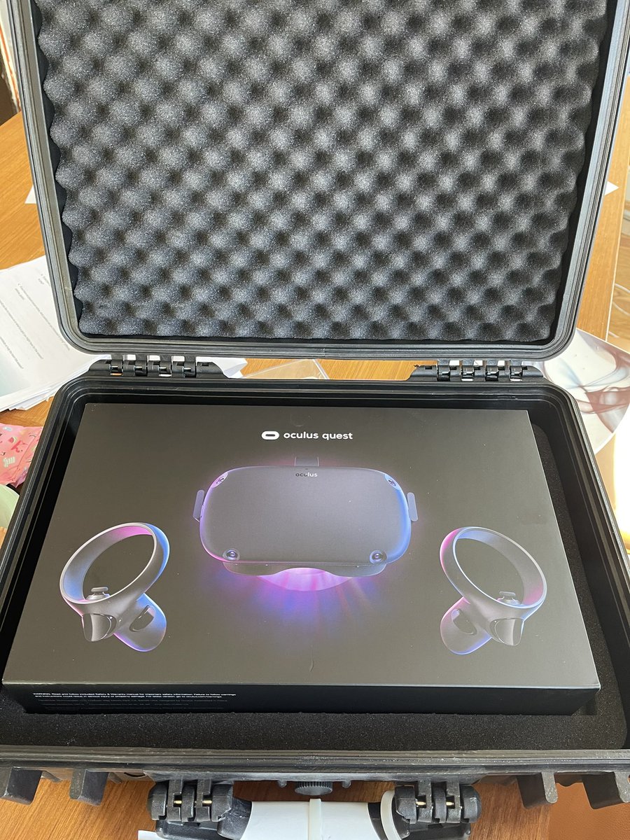 While not as cool as Population One, <a href="/Medtronic/">Medtronic</a> has a really cool setup to show #ESD retraction in VR. The super spy shipping case takes it up a notch.