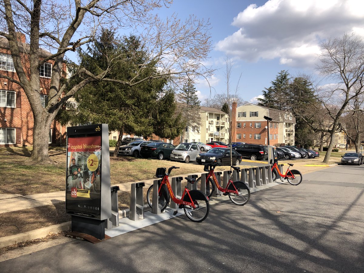 West End: Another @bikeshare station has been installed...on Taney Ave., near Howard St.  More stations on the way...

#Progress
#AlexandriaVA
#BikeALX
#BikeVA