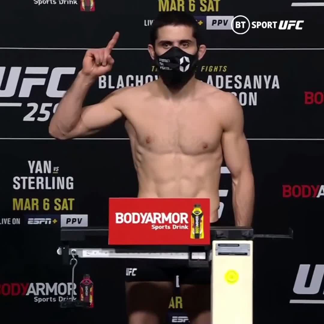 ⚖️ = 156lbs
Islam Makhachev hits the scales ahead of a long-awaited return 👊
This is going to be good! https://t.co/SNxUcpgFGA