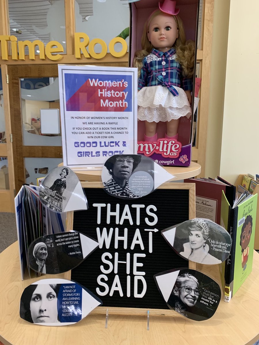 You have to love Miss Melinda! What a great display! #michaelscott #theoffice #awesomechildrenslibrarian