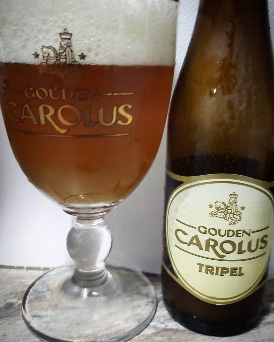 _unasbirras's tweet photo. Quinto día de #7days7beers de mano de @craftesanos .
.
Hoy con esta #tripel Gouden Carolus https://t.co/hHdWfgfHW8