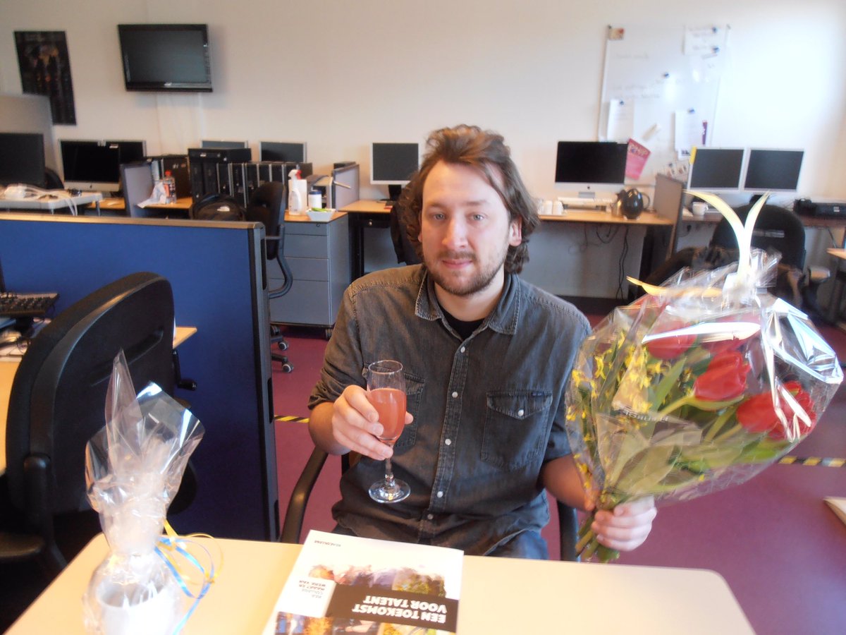 Vandaag hebben Tom, Maaike en Laurens hun diploma in ontvangst mogen nemen bij <a href="/reanijmegen/">reacollegenijmegen</a> Van harte gefeliciteerd!!