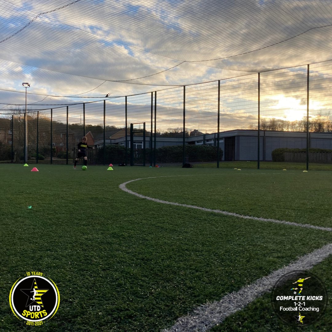 UTD_Sports's tweet photo. What else on a Friday night ⚽️🤩
Another of our 2008 Academy players working on his finishing 🚀🎯
.
.
.
#utdsports #completekicks #121coaching #football #glasgow https://t.co/cY5FcQDRwN