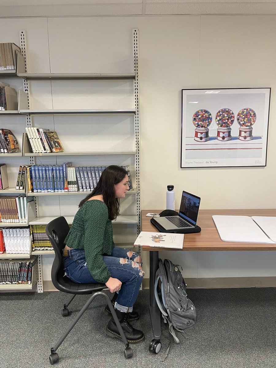 MrsJohnsonFHS's tweet photo. Finishing Read Across America with @1FarmingtonHS students reading to @FarmingtonUns and leading powerful discussions about social justice and equity. https://t.co/hRhwa7isgu