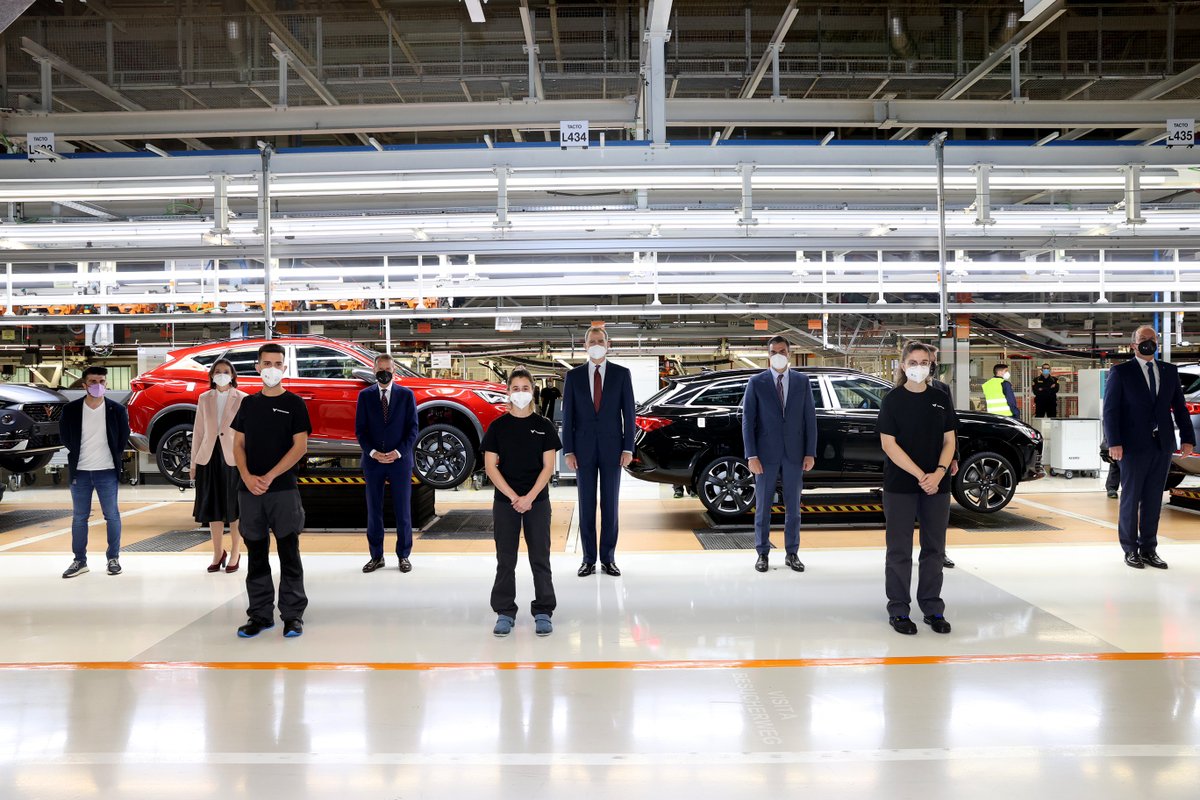 SpanishCrown's tweet photo. Visit the #SEAT factory in Martorell on the occasion of its 70th anniversary. https://t.co/DS9vgzbjh6