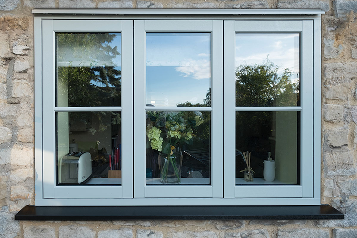 ShawsofBrighton's tweet image. Personalise your Home with Colour from Shaws, as when it comes to choosing new or replacement Windows and Doors many of us automatically think of white, but for some that just won't do. 
Whatever your requirement here at Shaws we offer one of the widest range of colours around.