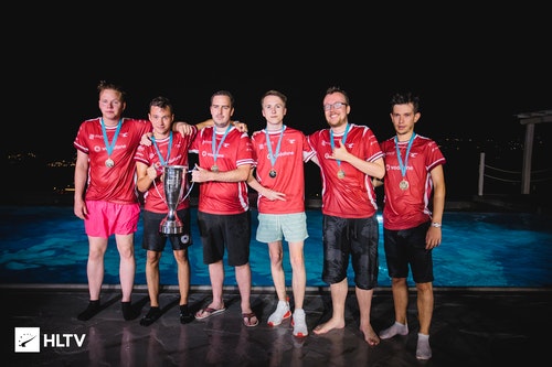 legendary_csgo's tweet photo. https://t.co/RAIfKeAILj
