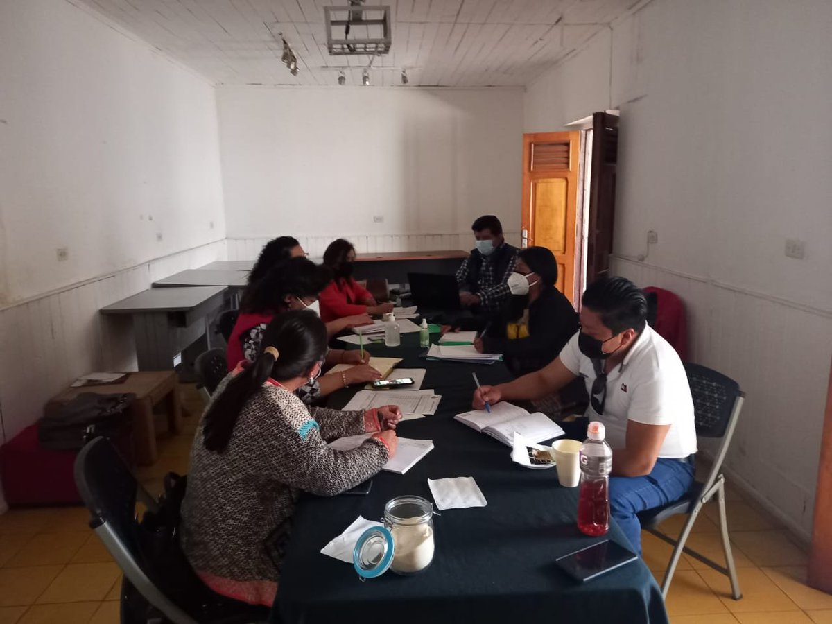Midesgt's tweet photo. Representante del Mides participó en la reunión de la Comisión Departamental para Prevenir y Erradicar el Trabajo Infantil #CODEPETI que se realizó en Quetzaltenango. https://t.co/amio5K9mgW