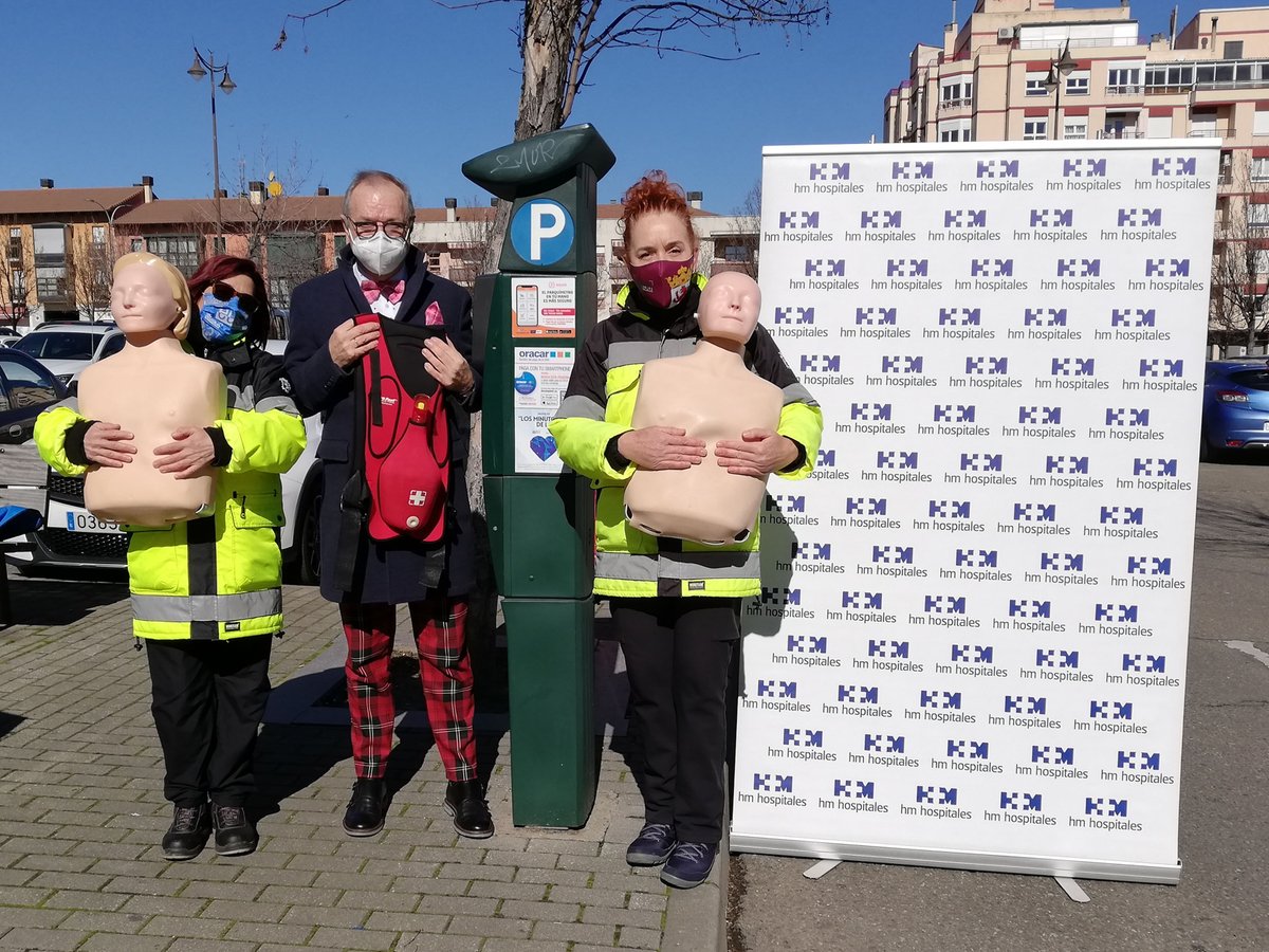 HMHOSPITALES's tweet photo. HM Hospitales imparte talleres personalizados de RCP y primeros auxilios a los controladores de la O.R.A.
https://t.co/NmST2S7TQo
#RCP @LeonAyto #HMRegla #HMSanFrancisco #León https://t.co/Wb4intbTs5