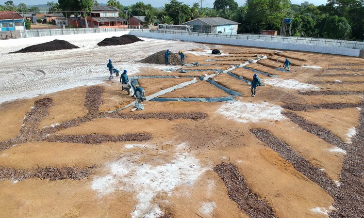 DefesaGovBr's tweet image. O objetivo do #ProgramaCalhaNorte é contribuir para a defesa nacional, com ênfase na faixa de fronteira; a promoção do desenvolvimento sustentável; e a fixação da população local na sua região. Quer entender mais sobre o assunto? Siga o fio ⬇️