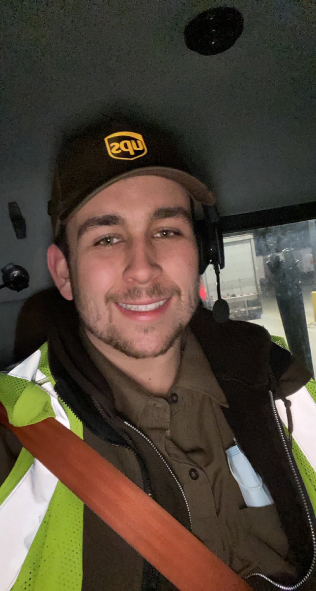 OGtrapBird's tweet image. Ur favorite tractor trailer driver