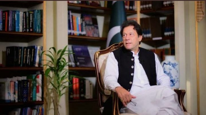 Waxir111's tweet photo. Partnership of Imran khan &amp; people of Pakistan is going to last long In Sha Allah... 
#قوم_کا_مان_عمران_خان
#چلو_چلو_ڈی_چوک_چلو https://t.co/wWTeM1V6ma
