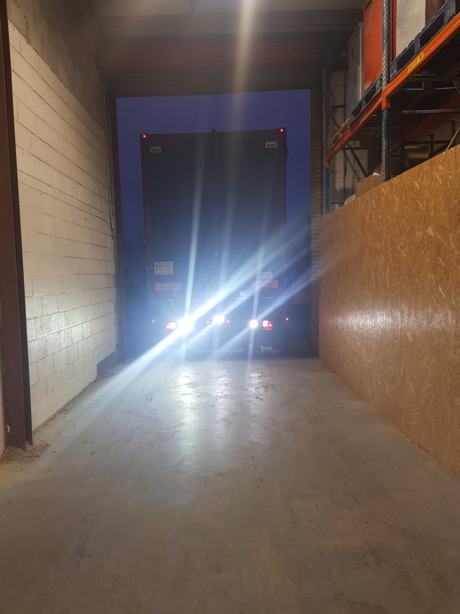 KerryBiofuels's tweet photo. Another Friday, another delivery of Irish wood pellets - 28.6tes in this load. Still cold out there, plenty of burning still to be had !
#lanordicaextraflame
#extraflame
#woodpellets https://t.co/UWfI25N8lG