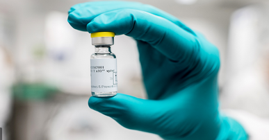 And then there were 4....

Johnson &amp; Johnson's #COVID19 vaccine just approved in Canada.

Wow.

Single shot, effective, safe, no challenging cold chain.

Canada in really good shape for the spring.

bit.ly/3v032b4