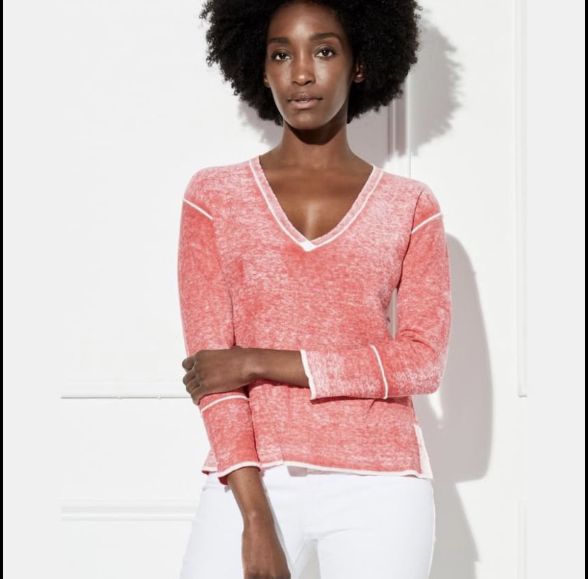 StycheBoutique's tweet photo. The weather's warmer...and the colors are brighter...looks like it's (almost) Spring! Celebrate with our #happy #spring #sweaters and add #popofcolor #fun #comfort to your wardrobe. https://t.co/w2MXqKyah6