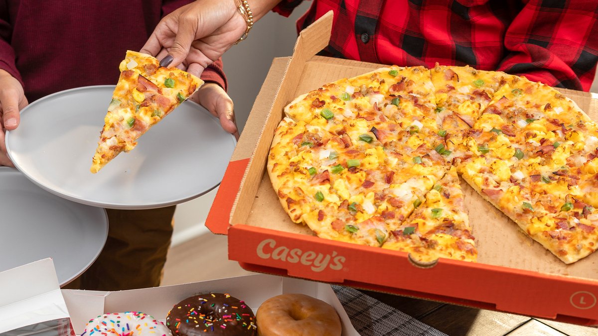 Midwest, we see your love of breakfast pizza — and we raise you the ULTIMATE BREAKFAST PIZZA — Now with 3 MEATS! 🤯