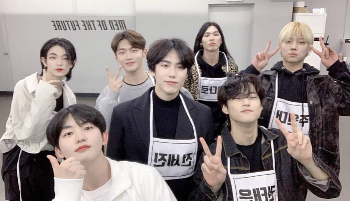 wowarabfans's tweet photo. من هم أعضاء فرقة واو التي ستترسم قريباً:

Introducing Wow’s members 🙏🏼: 

#wow #jeonsejin #joowondae #leepando #daroyoon #taeeun #younghun #yousung #aconic #stallinon #kpop #debut #debut https://t.co/4rKRYmVfEh