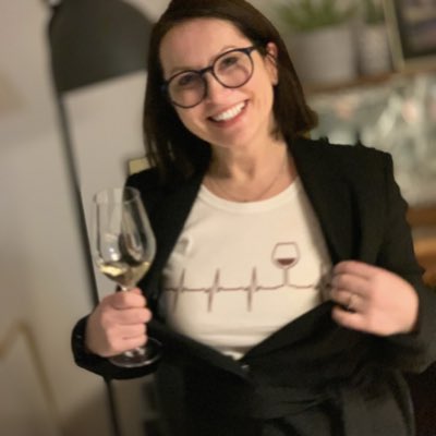 🥂 Any doubts what I’m passionate about? 😉 #NewProfilePic