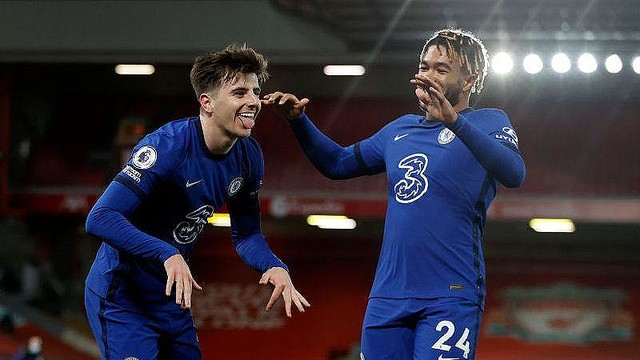 Chelsea Fc News Bot チェルシーで必殺技ブーム かめはめ波と波動拳が飛び交う 4日に行われたイングランド プレミアリーグのビッグマッチ リヴァプール対チェルシーの試合は0 1という結果に終わった チャンピオンズリーグ出場権を得られるトップ4を争