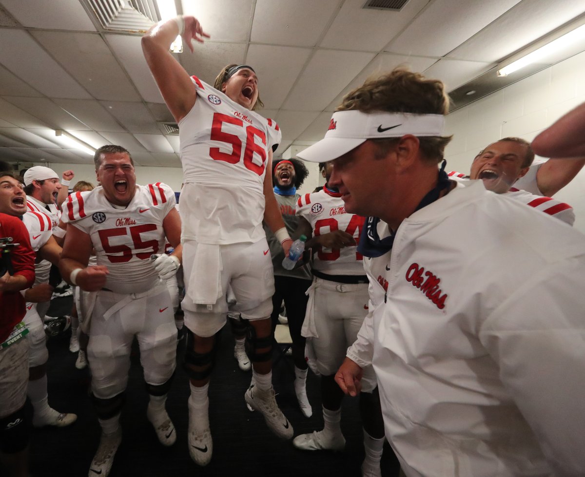 OleMissFB's tweet photo. We’re celebrating 𝘽 𝙄 𝙂!

Why? It’s Reece’s birthday! 🏈🎈🎂

#HottyToddy | #BirthdayReb https://t.co/79uPqX9BUr