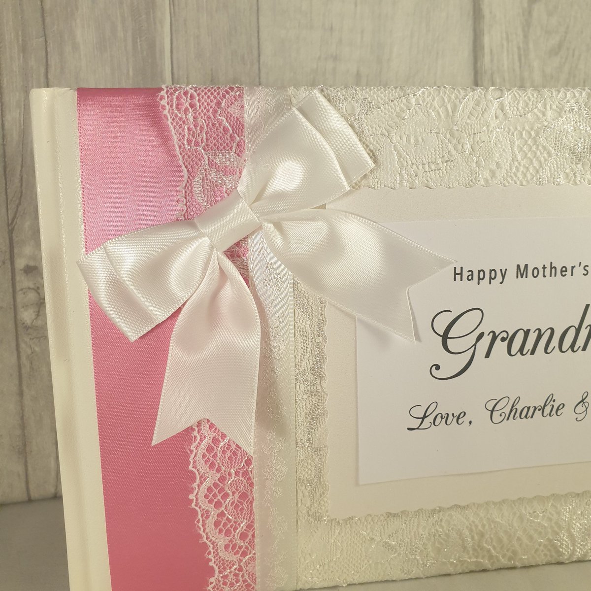 ahoydesigns's tweet photo. @BritishCrafting Seeing as Mother's day is next wknd, I'm selling guestbooks you can add msges &amp; pics in (especially if you haven't been able to see them recently) This lady wanted to send her mum pics of her kids #tbchpowerhalfhour
https://t.co/b7OA3FZeC4 https://t.co/c5R71VVTr3
