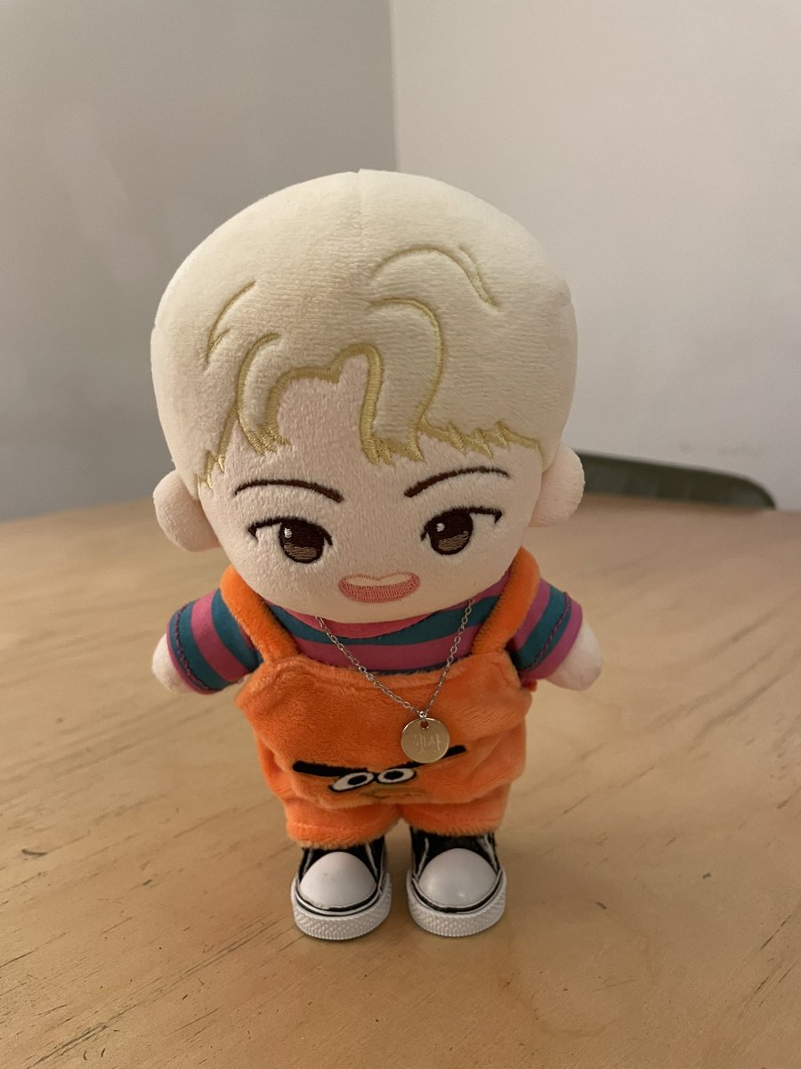 _sunshine_dong's tweet photo. 이름 목걸이도 생긴 햇살이💛

#iKON #아이콘 #김동혁 #DK  #ドンヒョク #iKONdoll #아이콘인형 https://t.co/vmuG081HUr