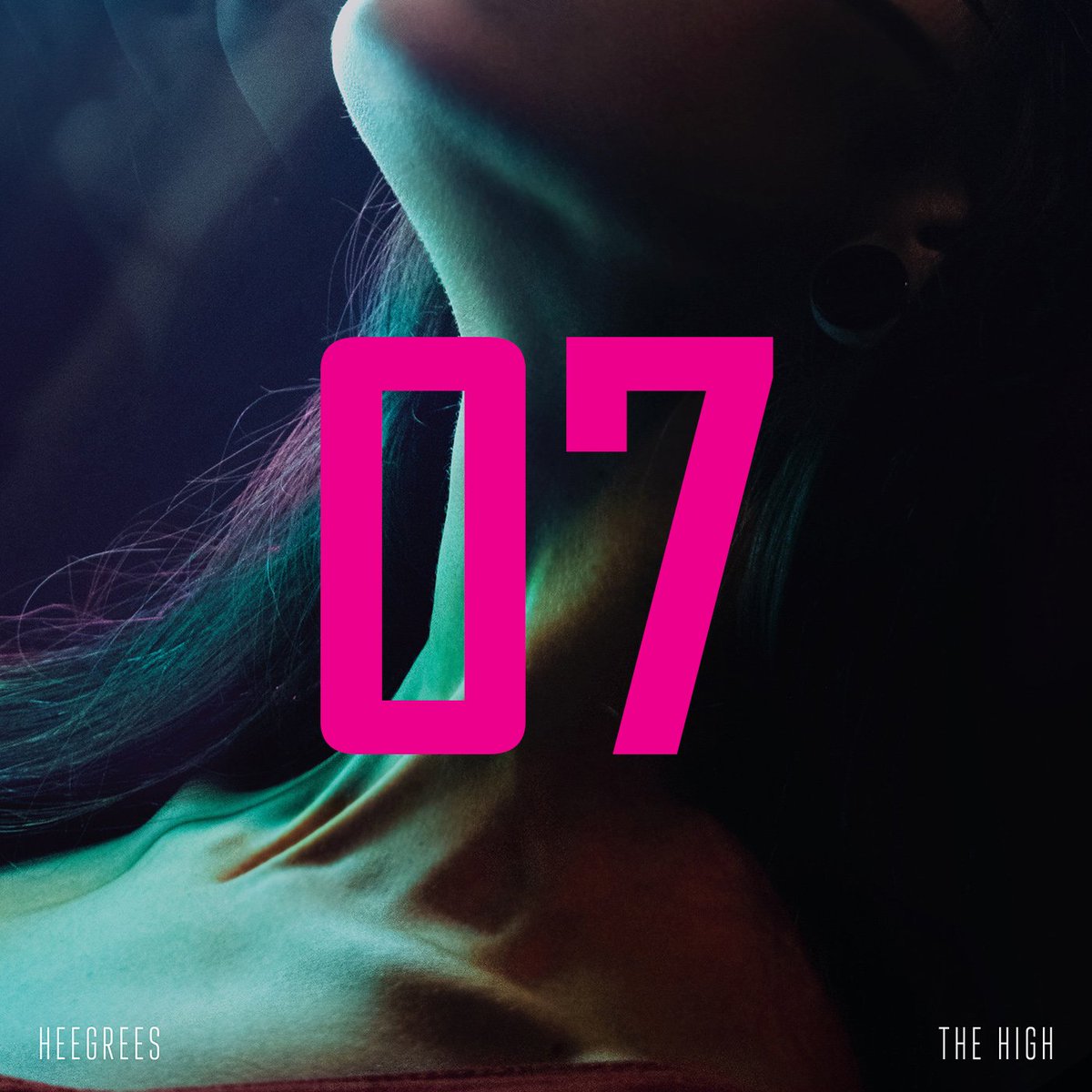 Seergeeh's tweet photo. 07 DAYS TILL MY NEW SINGLE "THE HIGH" IS RELEASED. #heegrees #thehigh #singledebut #angolanartist #africanartist #indiemusic #rnb https://t.co/gOHhQpgVau