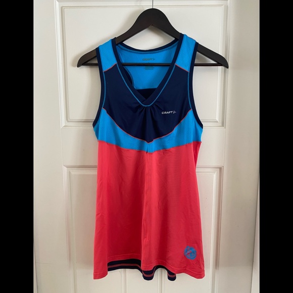 sunshynes's tweet image. So good I had to share! Check out all the items I'm loving on @Poshmarkapp #poshmark #fashion #style #shopmycloset #spank #patagonia #craft: posh.mk/GHdnOP8Hneb