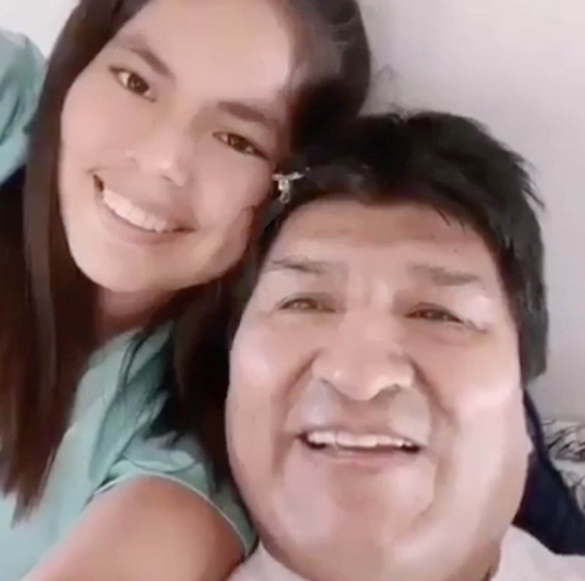 nimodoBo's tweet photo. @ValeQinaya Buee...un pedófilo fue tu presidente y vos como toda feminista callada xq sino tu familia perdía la pega no? https://t.co/nx6yTpLLEn