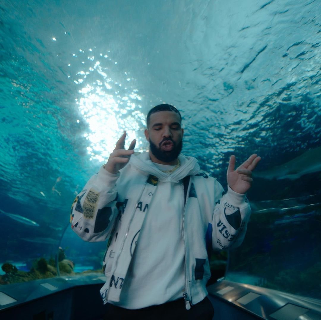 Commentary Drake Charts tweet media