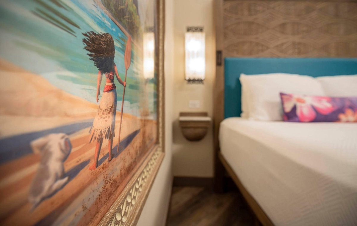 DisMomKnows's tweet photo. Disney has released photos of what the reimagined rooms at Poly will look like after the renovation. What do you think? https://t.co/fV2j2cYQoo